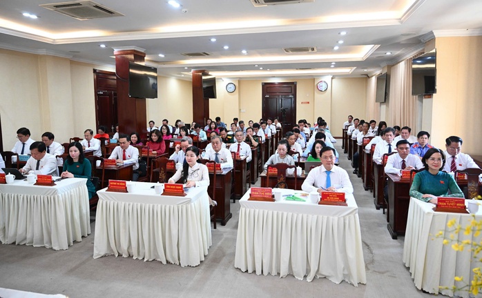 Ông Lê Trường Sơn được bầu giữ chức Phó Chủ tịch UBND tỉnh Bình Phước- Ảnh 1. Ông Lê Trường Sơn được bầu giữ chức Phó Chủ tịch UBND tỉnh Bình Phước- Ảnh 1.