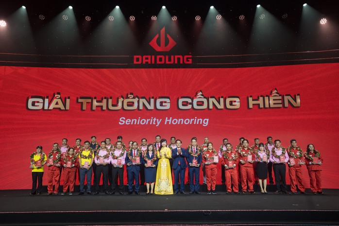 Bí mật sau những cuốn sổ tiết kiệm hàng trăm triệu: Công ty Đại Dũng chơi lớn vì điều gì?- Ảnh 1. Bí mật sau những cuốn sổ tiết kiệm hàng trăm triệu: Công ty Đại Dũng chơi lớn vì điều gì?- Ảnh 1.