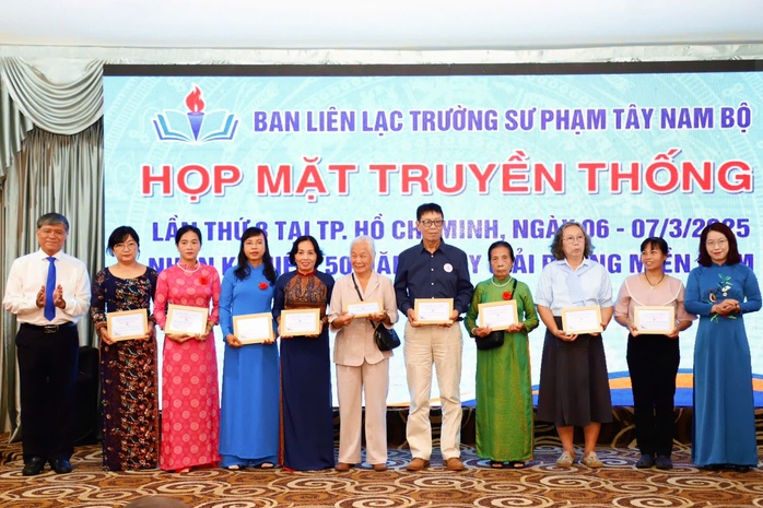 Ôn lại ký ức cách mạng và sự nghiệp "trồng người" của Trường Sư phạm Tây Nam Bộ- Ảnh 3. Ôn lại ký ức cách mạng và sự nghiệp "trồng người" của Trường Sư phạm Tây Nam Bộ- Ảnh 3.