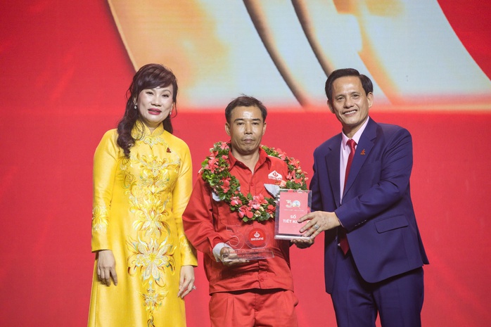 Bí mật sau những cuốn sổ tiết kiệm hàng trăm triệu: Công ty Đại Dũng chơi lớn vì điều gì?- Ảnh 3. Bí mật sau những cuốn sổ tiết kiệm hàng trăm triệu: Công ty Đại Dũng chơi lớn vì điều gì?- Ảnh 3.