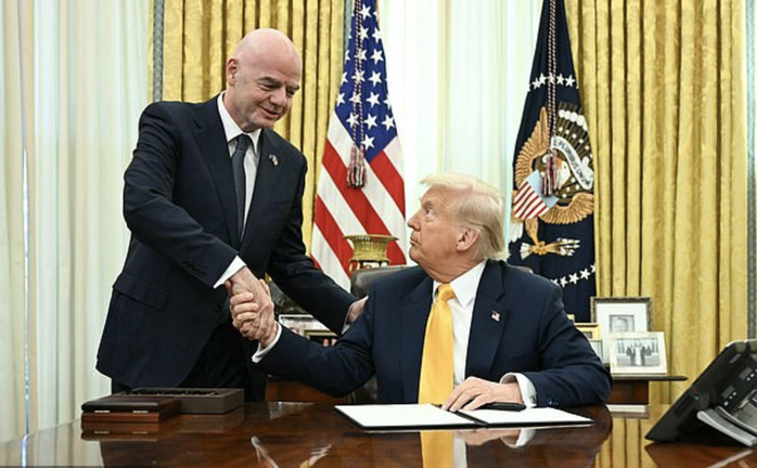 Tổng thống Mỹ Donald Trump giám sát công tác tổ chức World Cup 2026- Ảnh 1. Tổng thống Mỹ Donald Trump giám sát công tác tổ chức World Cup 2026- Ảnh 1.