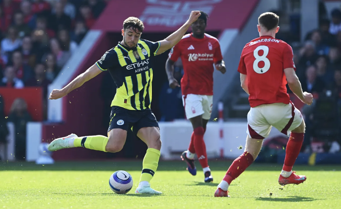 Thua sốc Nottingham Forest, Man City vỡ mộng Top 3- Ảnh 1. Thua sốc Nottingham Forest, Man City vỡ mộng Top 3- Ảnh 1.