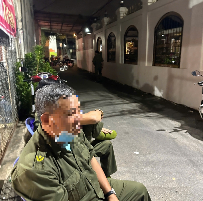 Phát hiện người phụ nữ treo cổ tự tử ở Bình Dương - Ảnh 1. Phát hiện người phụ nữ treo cổ tự tử ở Bình Dương - Ảnh 1.