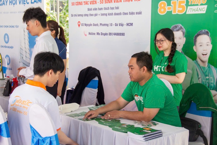 Làm gì để thích nghi với thị trường lao động?- Ảnh 2. Làm gì để thích nghi với thị trường lao động?- Ảnh 2.