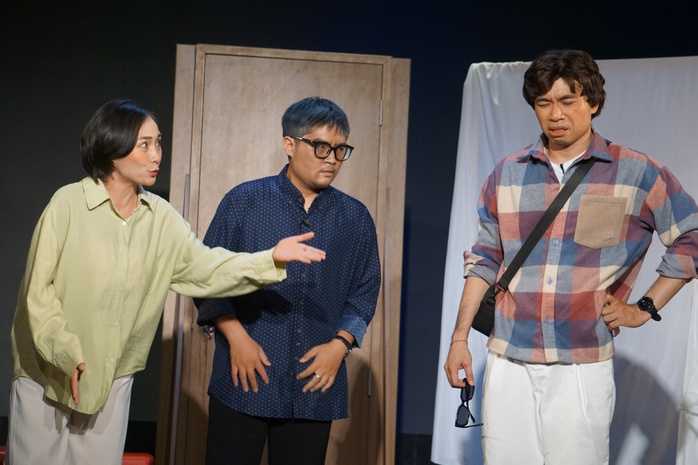 "Xóm kịch" chơi lớn với vở giao lưu Việt – Nhật: "Bạn bè, bè bạn"- Ảnh 3. "Xóm kịch" chơi lớn với vở giao lưu Việt – Nhật: "Bạn bè, bè bạn"- Ảnh 3.