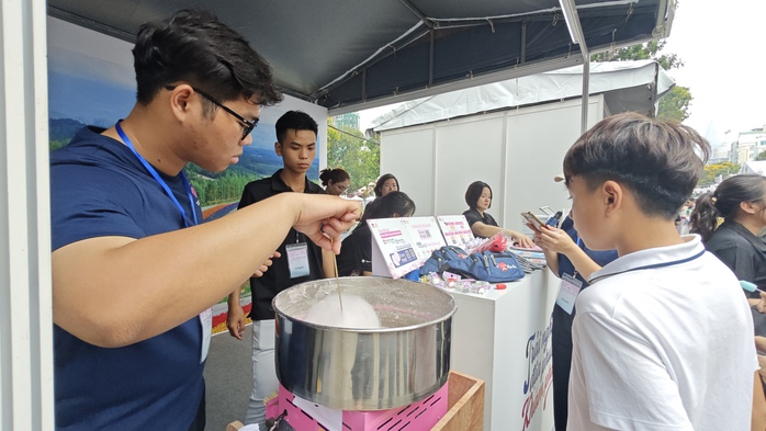 Hương vị Nhật Bản thu hút khách Việt- Ảnh 6. Hương vị Nhật Bản thu hút khách Việt- Ảnh 6.