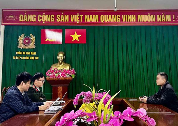 Thanh niên ở Hà Tĩnh phát ngôn miệt thị, chê Quảng Bình là "thứ dân hạng 2"- Ảnh 1. Thanh niên ở Hà Tĩnh phát ngôn miệt thị, chê Quảng Bình là "thứ dân hạng 2"- Ảnh 1.