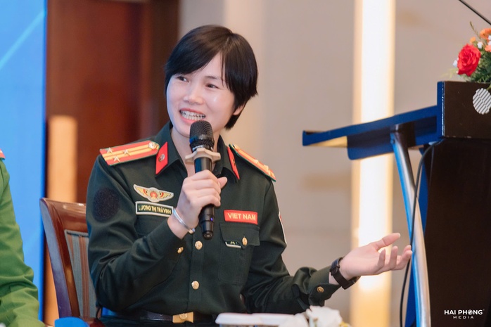 Các nữ sĩ quan xinh đẹp Đơn vị Cảnh sát Gìn giữ hòa bình số 1 Việt Nam- Ảnh 19. Các nữ sĩ quan xinh đẹp Đơn vị Cảnh sát Gìn giữ hòa bình số 1 Việt Nam- Ảnh 19.