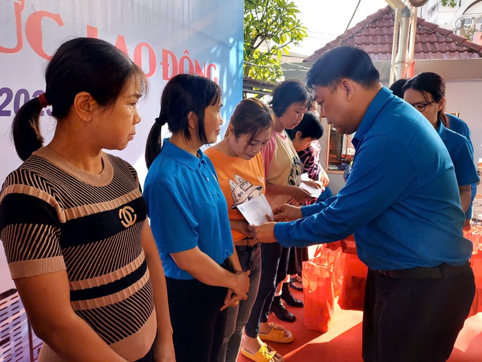 Ngày hội nữ CNVC-LĐ: Gắn kết, sẻ chia, tiếp sức lao động nữ- Ảnh 4. Ngày hội nữ CNVC-LĐ: Gắn kết, sẻ chia, tiếp sức lao động nữ- Ảnh 4.