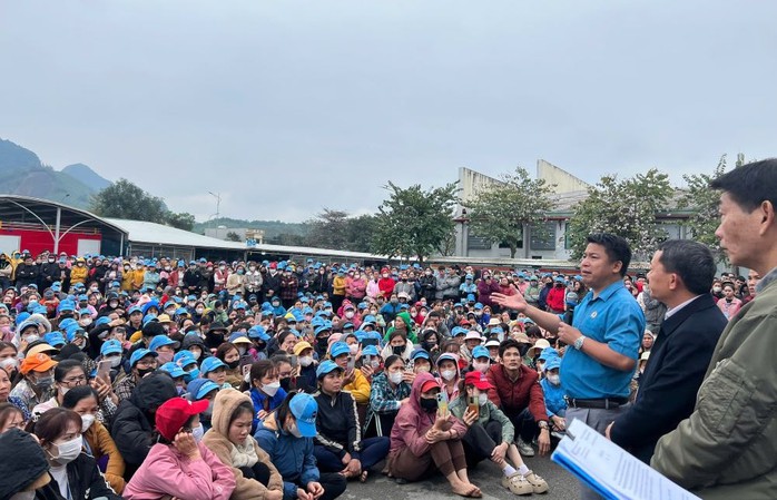 Tình trạng hàng ngàn công nhân ngưng việc tập thể ở Thanh Hóa đã chấm dứt- Ảnh 2. Tình trạng hàng ngàn công nhân ngưng việc tập thể ở Thanh Hóa đã chấm dứt- Ảnh 2.