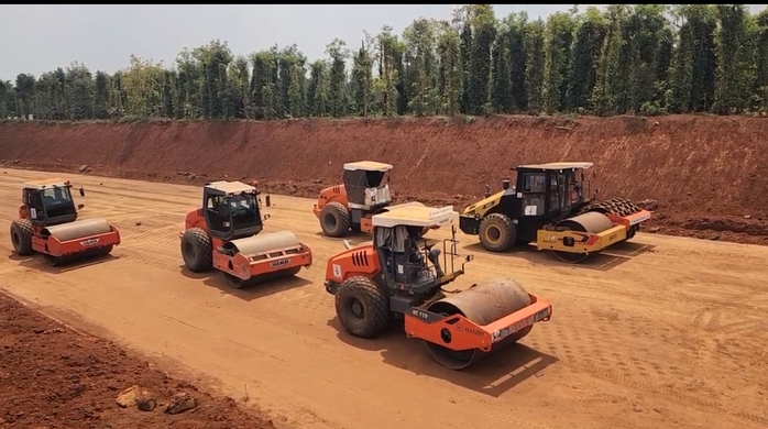 Một nhà thầu thi công cao tốc Khánh Hoà - Buôn Ma Thuột chậm tiến độ 25%- Ảnh 3. Một nhà thầu thi công cao tốc Khánh Hoà - Buôn Ma Thuột chậm tiến độ 25%- Ảnh 3.