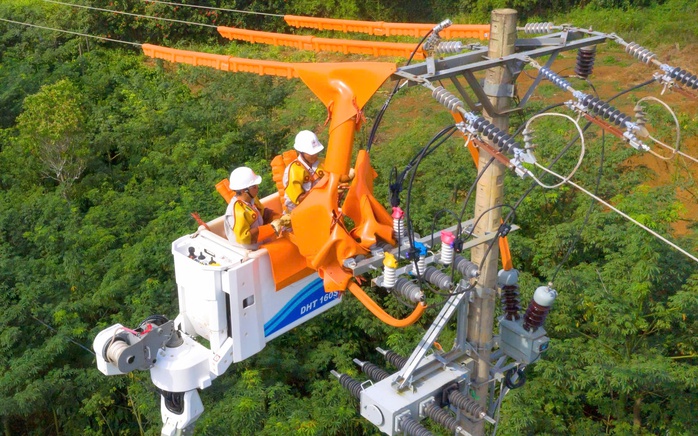 EVNCPC đảm bảo cung cấp điện ổn định trong dịp Giỗ Tổ Hùng Vương, Lễ 30/4 và 01/5- Ảnh 1. EVNCPC đảm bảo cung cấp điện ổn định trong dịp Giỗ Tổ Hùng Vương, Lễ 30/4 và 01/5- Ảnh 1.