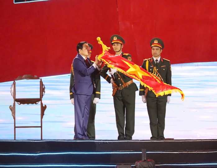 Phú Yên vinh dự đón nhận Huân chương Lao động hạng nhất - Ảnh 2. Phú Yên vinh dự đón nhận Huân chương Lao động hạng nhất - Ảnh 2.