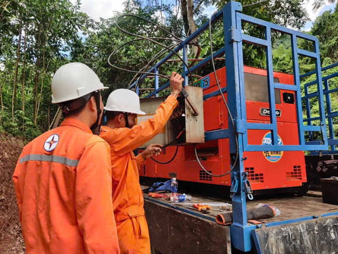 EVNCPC đảm bảo cung cấp điện ổn định trong dịp Giỗ Tổ Hùng Vương, Lễ 30/4 và 01/5- Ảnh 3. EVNCPC đảm bảo cung cấp điện ổn định trong dịp Giỗ Tổ Hùng Vương, Lễ 30/4 và 01/5- Ảnh 3.