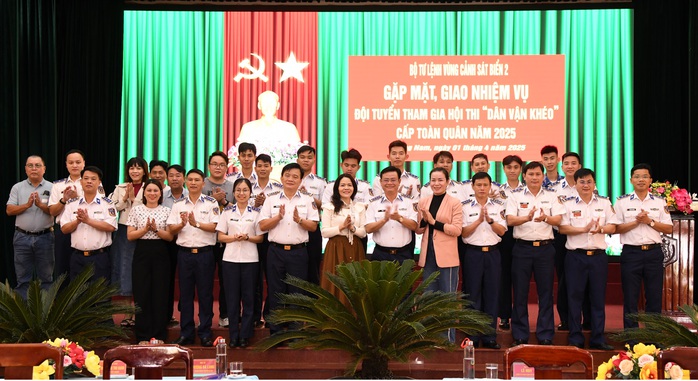 Chính ủy Vùng Cảnh sát biển 2 giao nhiệm vụ cho đội tuyển thi “Dân vận khéo”- Ảnh 3.