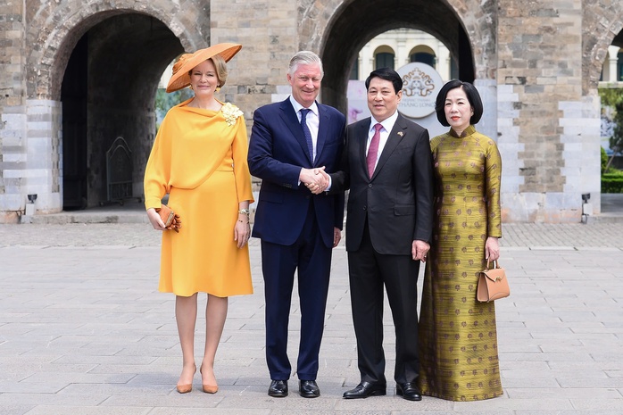 Chủ tịch nước Lương Cường và Nhà Vua Philippe tham quan Hoàng thành Thăng Long- Ảnh 9. Chủ tịch nước Lương Cường và Nhà Vua Philippe tham quan Hoàng thành Thăng Long- Ảnh 9.