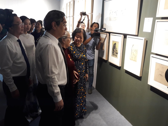 Triển lãm tranh "Hành trình Huỳnh Phương Đông" - Ảnh 6. Triển lãm tranh "Hành trình Huỳnh Phương Đông" - Ảnh 6.