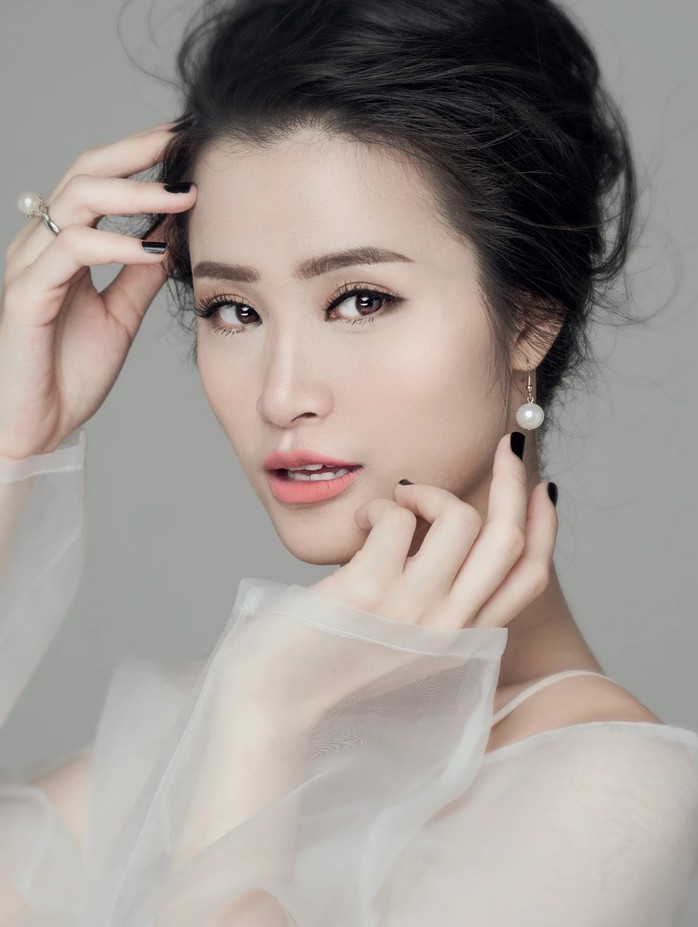 Đông Nhi trở lại sau gần 1 năm sinh con- Ảnh 2. Đông Nhi trở lại sau gần 1 năm sinh con- Ảnh 2.