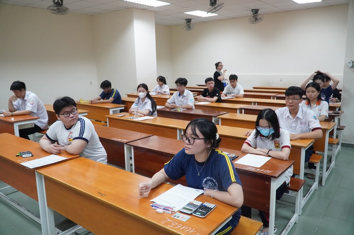 Thông tin mới về việc thí sinh bị sự cố trễ gần 20 phút làm bài thi đánh giá năng lực- Ảnh 1. Thông tin mới về việc thí sinh bị sự cố trễ gần 20 phút làm bài thi đánh giá năng lực- Ảnh 1.