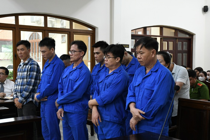 Đề nghị 9-10 năm tù với lái xe của cựu trưởng Trạm CSGT Suối Tre- Ảnh 1. Đề nghị 9-10 năm tù với lái xe của cựu trưởng Trạm CSGT Suối Tre- Ảnh 1.