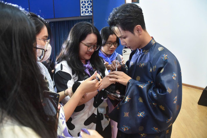 Thêm 3 "anh tài" trải lòng về hành trình vượt chông gai- Ảnh 14.