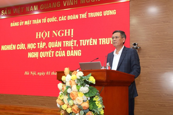 Báo cáo Trung ương phương án đưa các tổ chức chính trị - xã hội về Mặt trận Tổ quốc- Ảnh 1. Báo cáo Trung ương phương án đưa các tổ chức chính trị - xã hội về Mặt trận Tổ quốc- Ảnh 1.