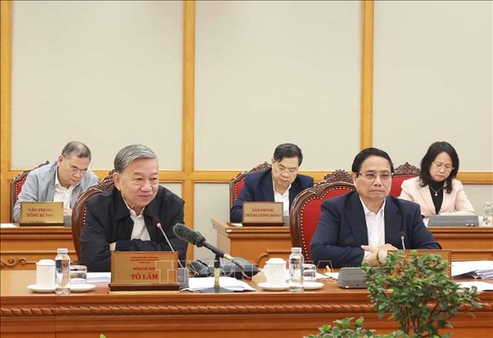 Đề nghị Ủy viên Bộ Chính trị, Ban Bí thư tiên phong cập nhật kiến thức khoa học, công nghệ- Ảnh 2. Đề nghị Ủy viên Bộ Chính trị, Ban Bí thư tiên phong cập nhật kiến thức khoa học, công nghệ- Ảnh 2.