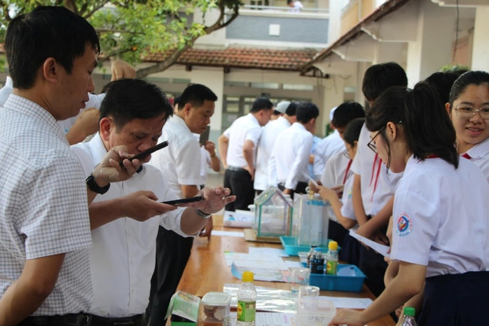 Đưa STEM vào môn khoa học tự nhiên giúp thầy và trò đều nhẹ nhàng khi tiếp cận- Ảnh 1. Đưa STEM vào môn khoa học tự nhiên giúp thầy và trò đều nhẹ nhàng khi tiếp cận- Ảnh 1.