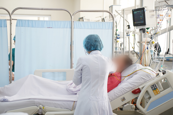 Bệnh viện Chợ Rẫy cứu người đàn ông nguy kịch sau chạy bộ- Ảnh 1. Bệnh viện Chợ Rẫy cứu người đàn ông nguy kịch sau chạy bộ- Ảnh 1.