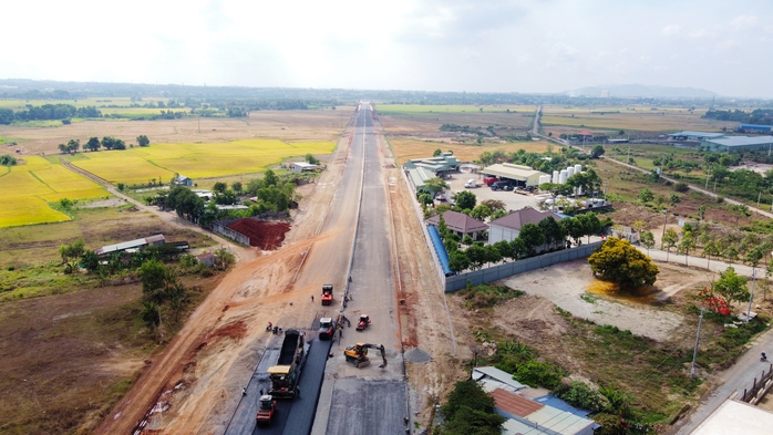 Cận cảnh đường cao tốc, đường ven biển ở Bà Rịa - Vũng Tàu trước ngày thông xe- Ảnh 1. Cận cảnh đường cao tốc, đường ven biển ở Bà Rịa - Vũng Tàu trước ngày thông xe- Ảnh 1.