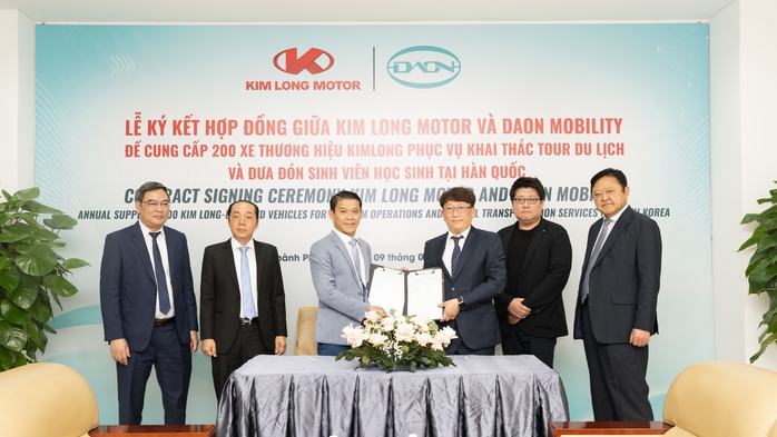 Cung cấp 200 xe buýt điện Việt Nam khai thác du lịch, đưa đón sinh viên ở Hàn Quốc- Ảnh 1. Cung cấp 200 xe buýt điện Việt Nam khai thác du lịch, đưa đón sinh viên ở Hàn Quốc- Ảnh 1.