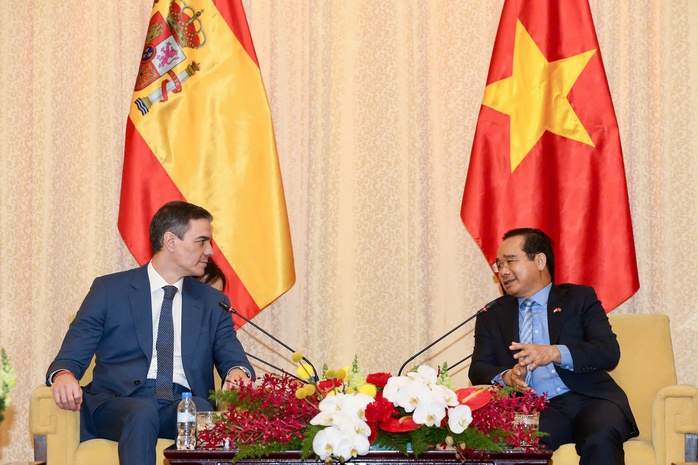 Chủ tịch UBND TP HCM Nguyễn Văn Được hội kiến Thủ tướng Tây Ban Nha Pedro Sanchez tại Hội trường Thống Nhất ngày 10-4. Ảnh: Hoàng Triều Chủ tịch UBND TP HCM Nguyễn Văn Được hội kiến Thủ tướng Tây Ban Nha Pedro Sanchez tại Hội trường Thống Nhất ngày 10-4. Ảnh: Hoàng Triều
