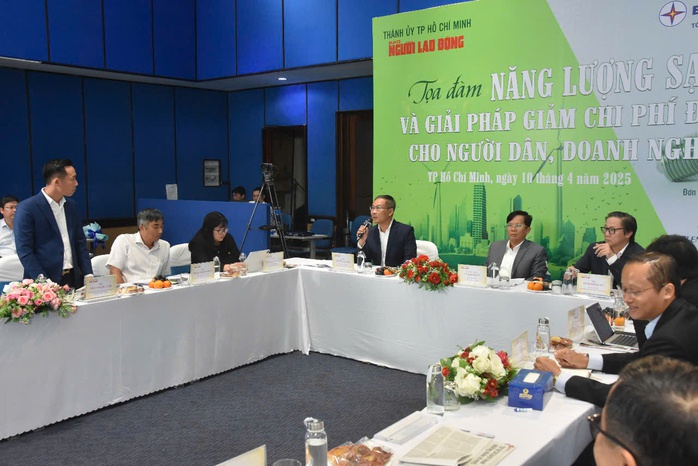 Điện mặt trời mái nhà mang lại lợi ích gì cho người dân, doanh nghiệp?- Ảnh 3. Điện mặt trời mái nhà mang lại lợi ích gì cho người dân, doanh nghiệp?- Ảnh 3.