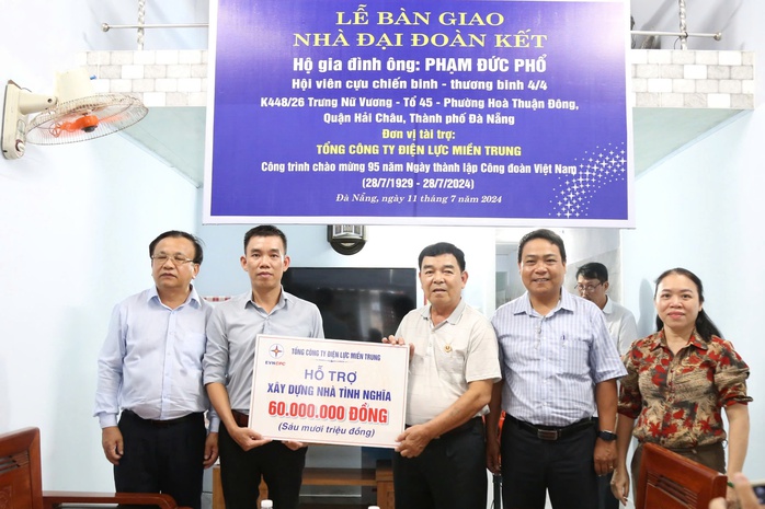EVNCPC chung tay xóa nhà tạm, nhà dột nát trên địa bàn- Ảnh 3. EVNCPC chung tay xóa nhà tạm, nhà dột nát trên địa bàn- Ảnh 3.