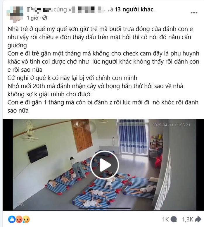 Kinh hoàng clip giáo viên xách ngược chân trẻ 20 tháng tuổi, đánh đập dã man- Ảnh 1. Kinh hoàng clip giáo viên xách ngược chân trẻ 20 tháng tuổi, đánh đập dã man- Ảnh 1.