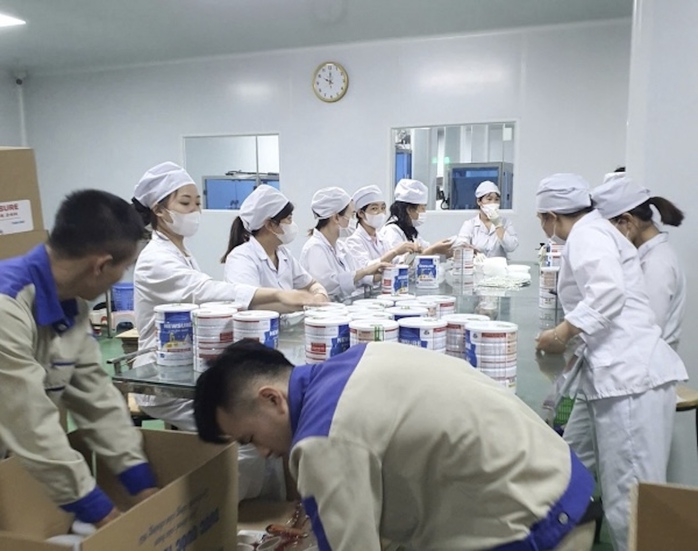 Vụ sản xuất sữa bột giả cho trẻ sơ sinh, bà bầu: Các bị can khai cho vào một số chất phụ gia- Ảnh 1. Vụ sản xuất sữa bột giả cho trẻ sơ sinh, bà bầu: Các bị can khai cho vào một số chất phụ gia- Ảnh 1.