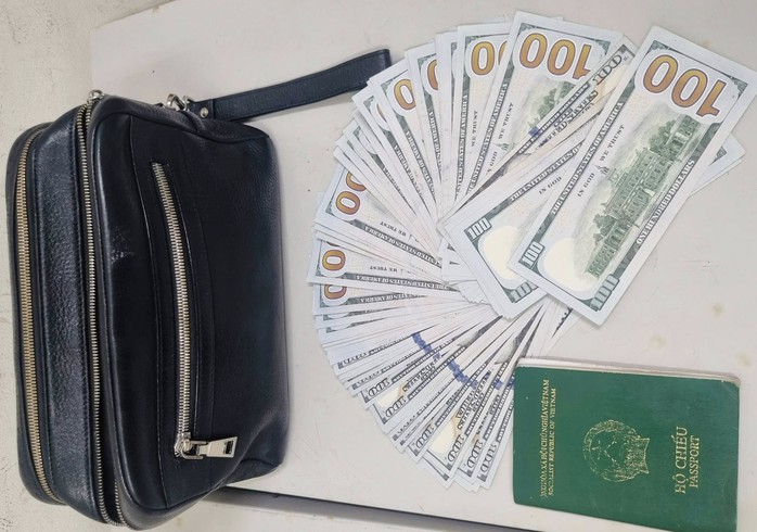 Người đàn ông vừa từ Lào về nhận cuộc gọi từ số lạ và cái kết bất ngờ- Ảnh 1. Người đàn ông vừa từ Lào về nhận cuộc gọi từ số lạ và cái kết bất ngờ- Ảnh 1.
