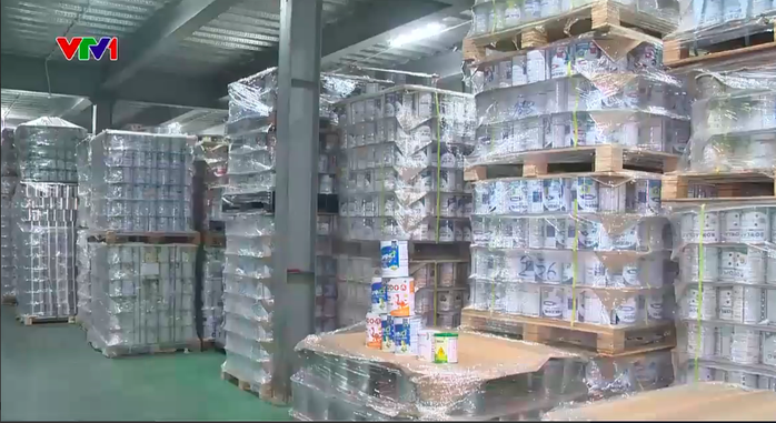 Phá đường dây sản xuất sữa bột giả cho trẻ sơ sinh, bà bầu thu lợi gần 500 tỉ đồng- Ảnh 1. Phá đường dây sản xuất sữa bột giả cho trẻ sơ sinh, bà bầu thu lợi gần 500 tỉ đồng- Ảnh 1.
