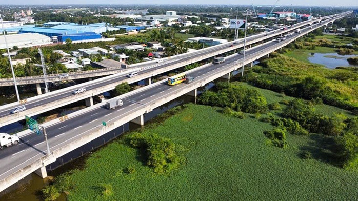 Thiếu cát san lấp, đề xuất làm cầu cạn cho hạ tầng giao thông phía Nam- Ảnh 2. Thiếu cát san lấp, đề xuất làm cầu cạn cho hạ tầng giao thông phía Nam- Ảnh 2.