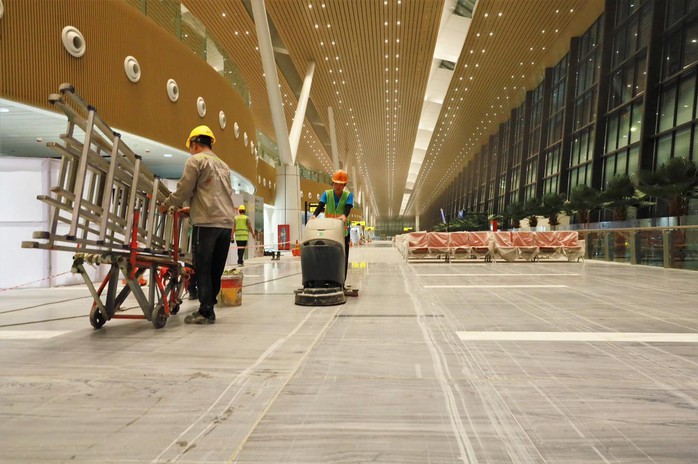 Nhà ga T3 Tân Sơn Nhất đón những chuyến bay đầu tiên ngày 17-4- Ảnh 13. Nhà ga T3 Tân Sơn Nhất đón những chuyến bay đầu tiên ngày 17-4- Ảnh 13.