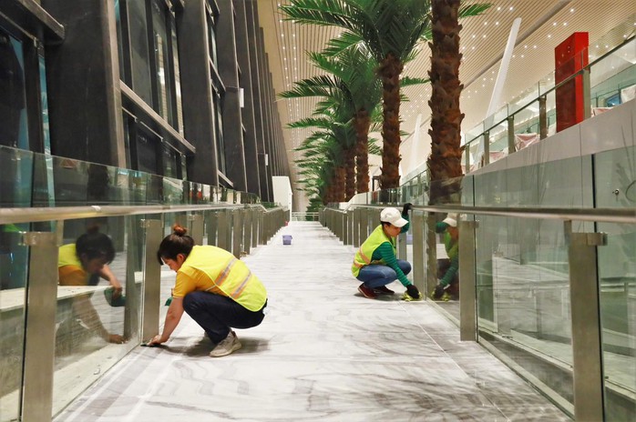 Nhà ga T3 Tân Sơn Nhất đón những chuyến bay đầu tiên ngày 17-4- Ảnh 12. Nhà ga T3 Tân Sơn Nhất đón những chuyến bay đầu tiên ngày 17-4- Ảnh 12.