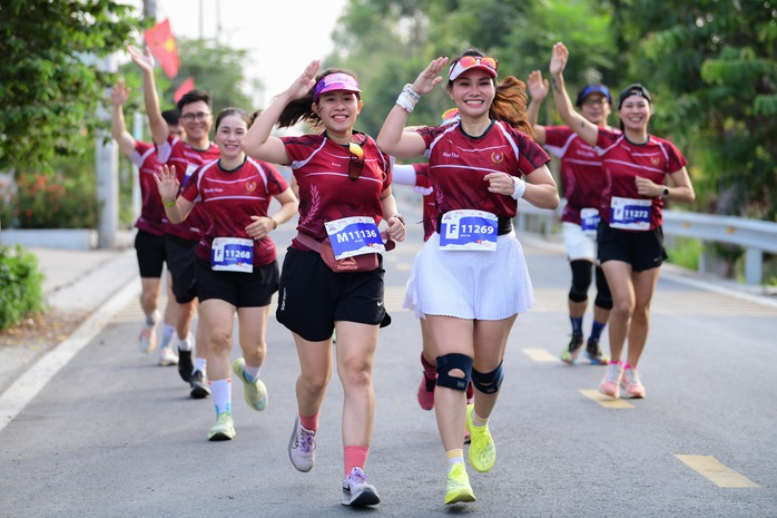 "Tự hào Tổ quốc tôi" lần 2 - 2025: Những bước chạy sôi động trên làng quê yên ả- Ảnh 7. "Tự hào Tổ quốc tôi" lần 2 - 2025: Những bước chạy sôi động trên làng quê yên ả- Ảnh 7.