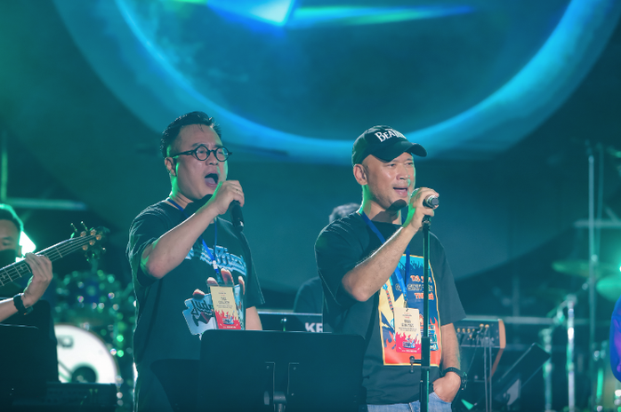 Quốc Trung đệm đàn cho Thanh Lam, nhắc lại lý do chia tay 30 năm trước- Ảnh 3. Quốc Trung đệm đàn cho Thanh Lam, nhắc lại lý do chia tay 30 năm trước- Ảnh 3.