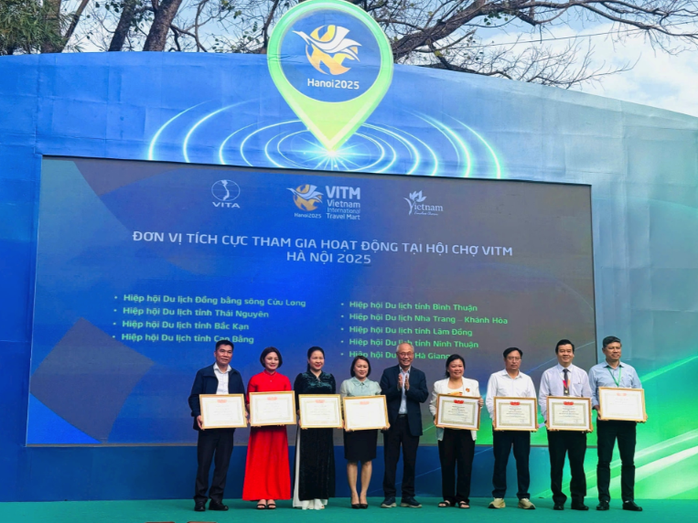 Du lịch sôi động, Hội chợ Du lịch Quốc tế Hà Nội đạt doanh thu 180 tỉ đồng- Ảnh 1.