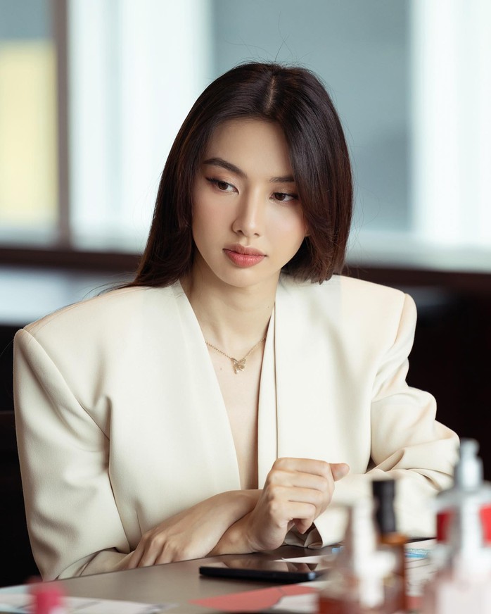 Hoa hậu Thùy Tiên kiếm được bao nhiêu tiền?- Ảnh 2.