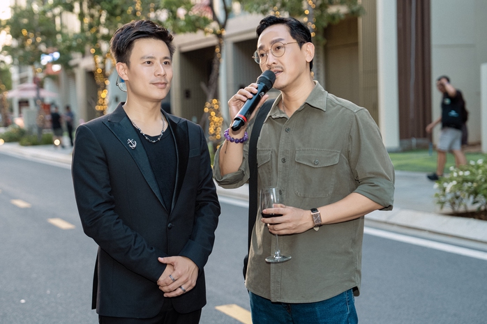 Tùng là ai mà được cả showbiz ghé thăm?- Ảnh 4. Tùng là ai mà được cả showbiz ghé thăm?- Ảnh 4.