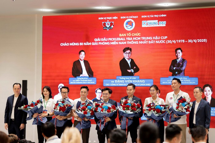 Giải Pickleball 2025 - Ngày hội thể thao dành cho doanh nhân- Ảnh 1. Giải Pickleball 2025 - Ngày hội thể thao dành cho doanh nhân- Ảnh 1.