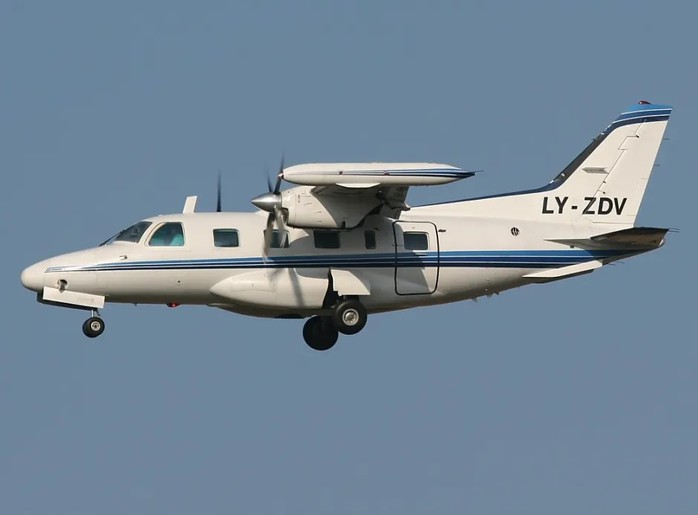 Máy bay hai động cơ Mitsubishi Mu-2B. Ảnh: The Sun Máy bay hai động cơ Mitsubishi Mu-2B. Ảnh: The Sun