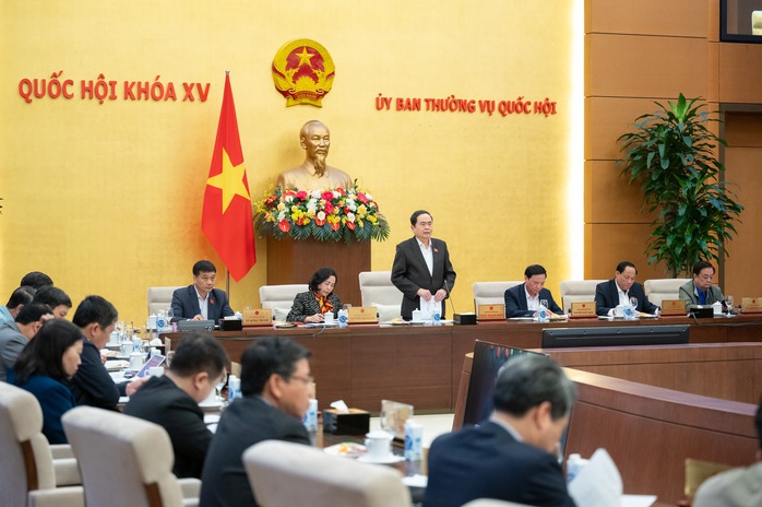 Cho ý kiến về sửa đổi Hiến pháp, thông qua nghị quyết về việc sắp xếp đơn vị hành chính- Ảnh 1. Cho ý kiến về sửa đổi Hiến pháp, thông qua nghị quyết về việc sắp xếp đơn vị hành chính- Ảnh 1.