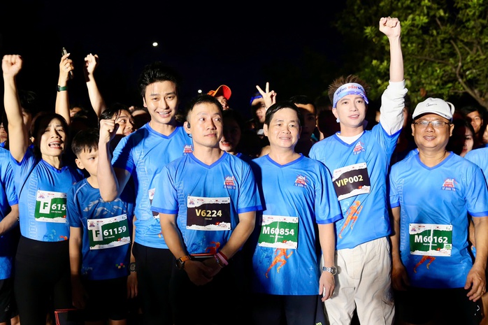 S.T Sơn Thạch: Tự hào khi chạy dưới bóng cờ Tổ quốc- Ảnh 2. S.T Sơn Thạch: Tự hào khi chạy dưới bóng cờ Tổ quốc- Ảnh 2.